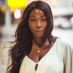 Meet your Posher, Adenike